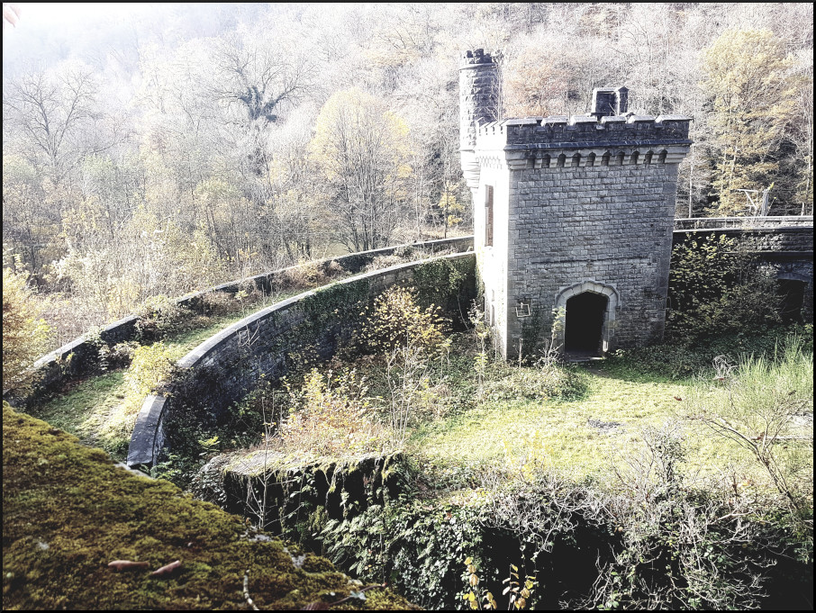 Chemin de vie symbolisé par le chemin en spirale de la halte d'Ardenne.